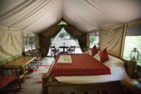 Siana Springs Tented Camp, Ololaimutiek Village